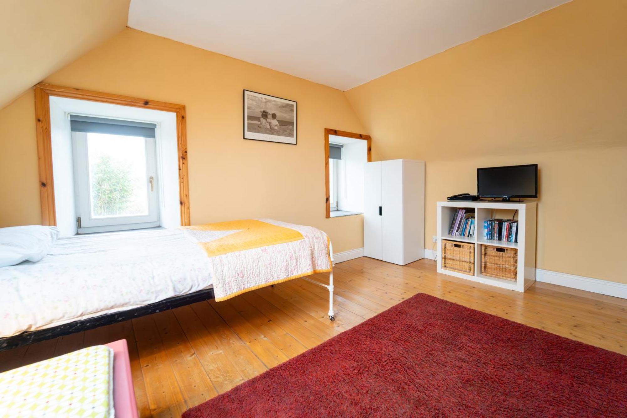 Brosnan'S Cottage Дингл Экстерьер фото