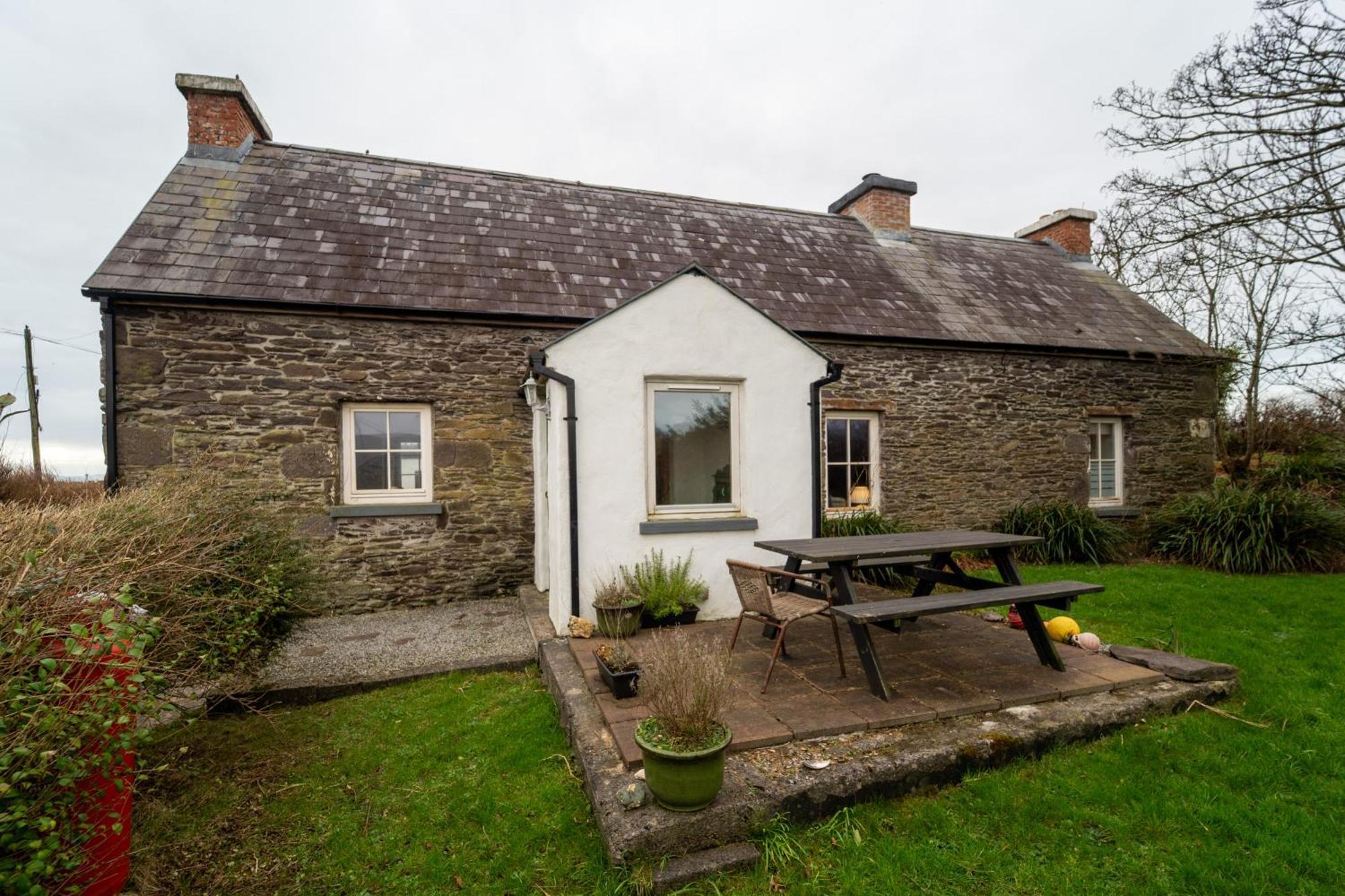 Brosnan'S Cottage Дингл Экстерьер фото